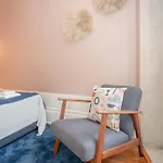 Liiiving In - Chic & Sweet *