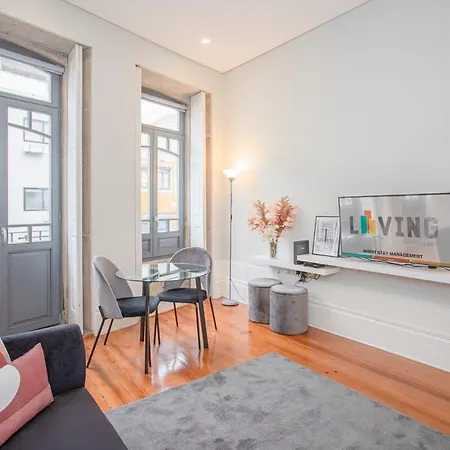 Liiiving In - Chic & Sweet Apartment *