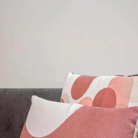 Liiiving In - Chic & Sweet *