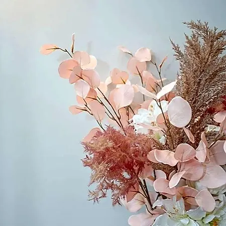 Liiiving In - Chic & Sweet