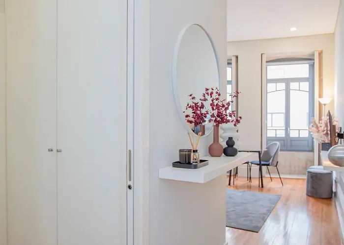 Apartment Liiiving In - Chic & Sweet