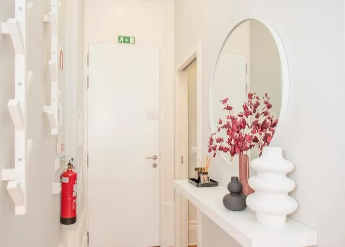 Apartment Liiiving In - Chic & Sweet