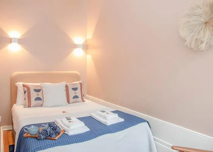 Liiiving In - Chic & Sweet Apartment Porto