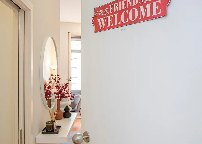 Liiiving In - Chic & Sweet