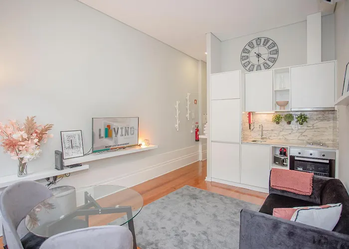 Liiiving In - Chic & Sweet Porto