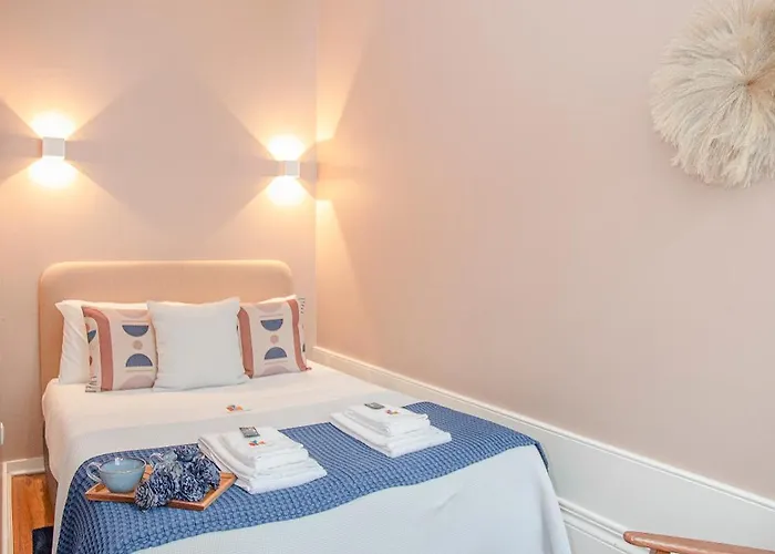 Liiiving In - Chic & Sweet Porto