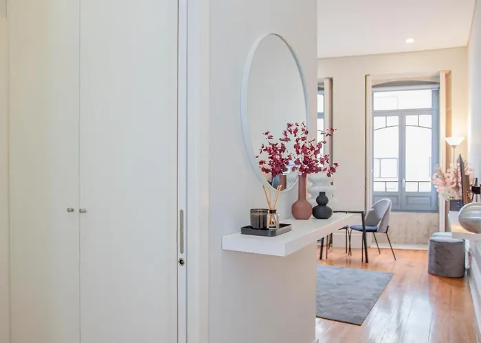 Liiiving In - Chic & Sweet *